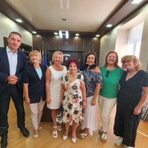 По-добри трудови възнаграждения за общинските медицински сестри в Бургас